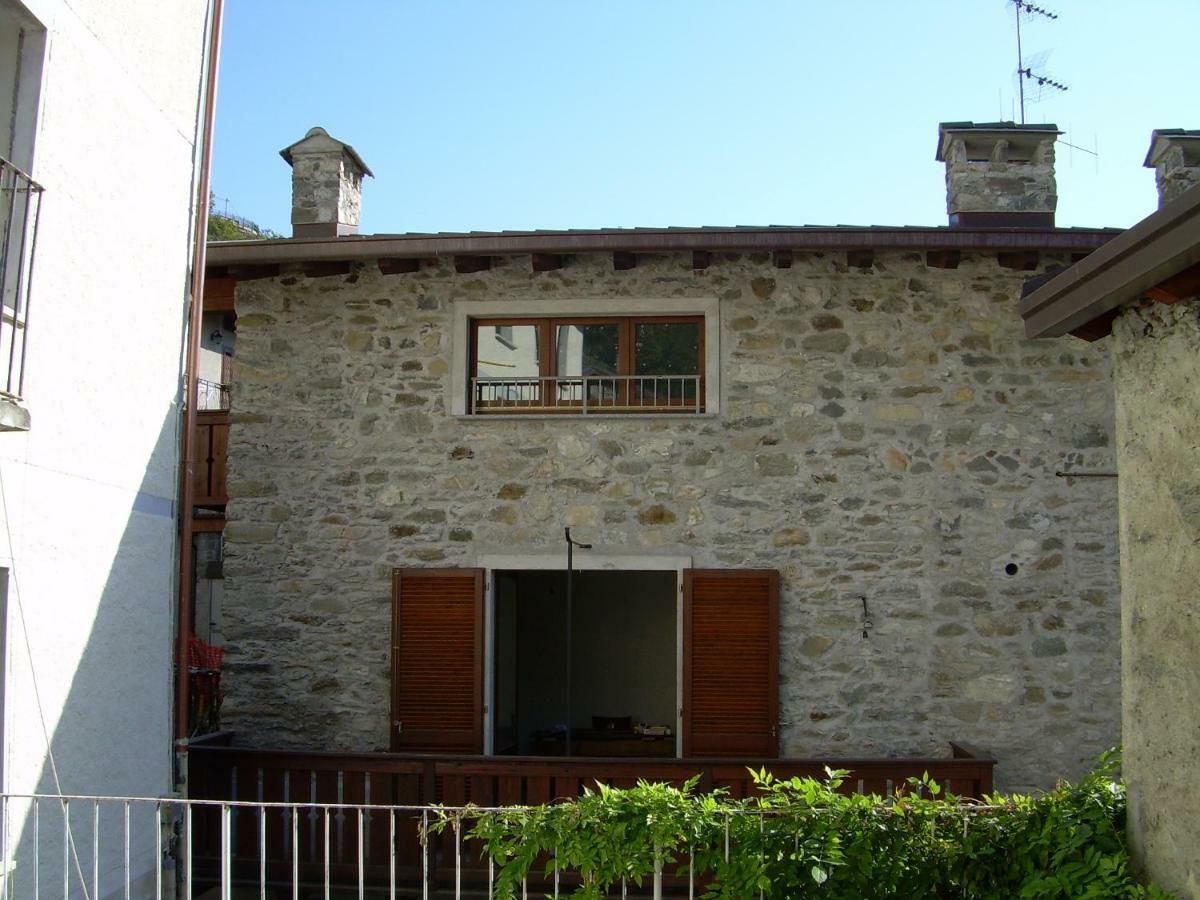 Residenza Antica Corte Villa Picta Buglio in Monte Exteriör bild